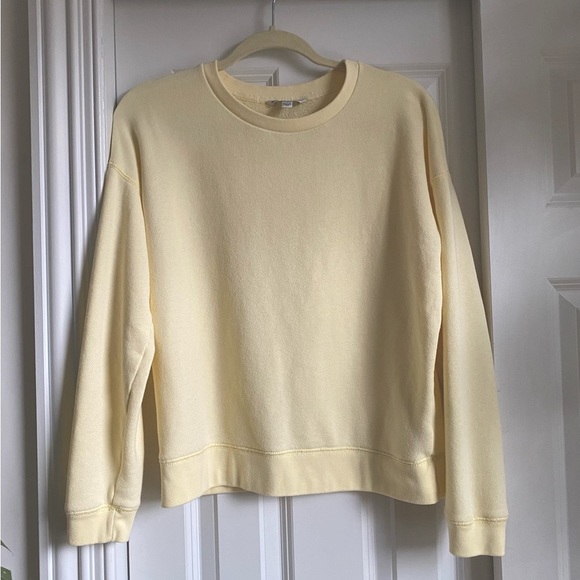 American Eagle Outfitters Tops - American Eagle Cozy Yellow Crewneck